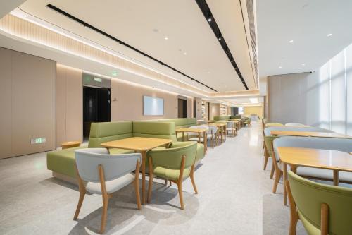 ji hotel guangzhou tianhe sports center