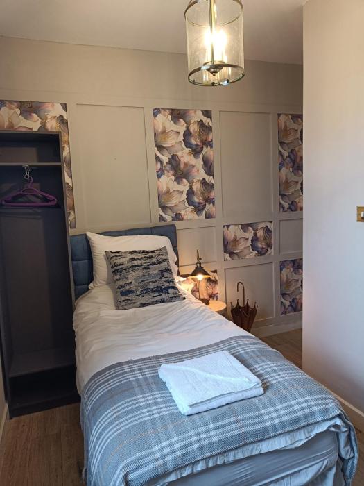 rooms on the prom