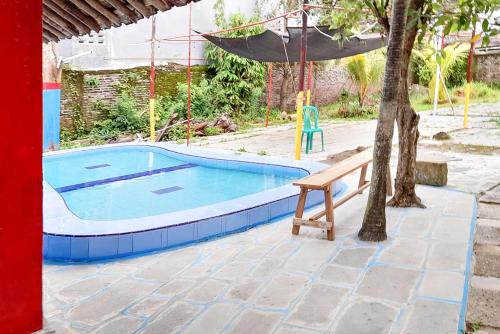 urbanview hotel istana bangun jagad indramayu by reddoorz