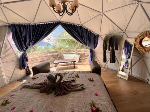 signature glamping