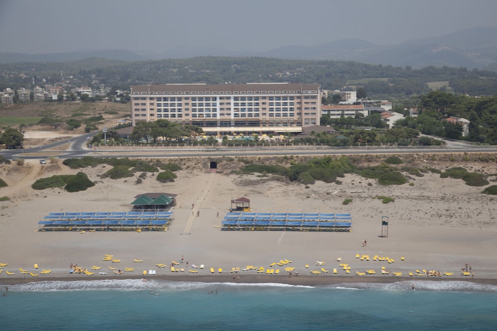 casa fora beach and resort