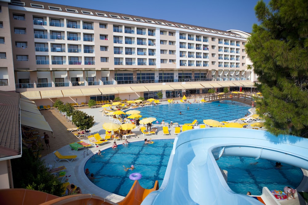 casa fora beach and resort