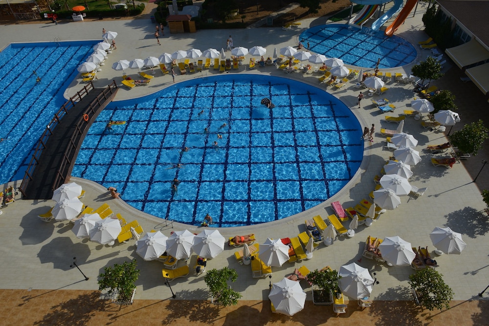 casa fora beach and resort