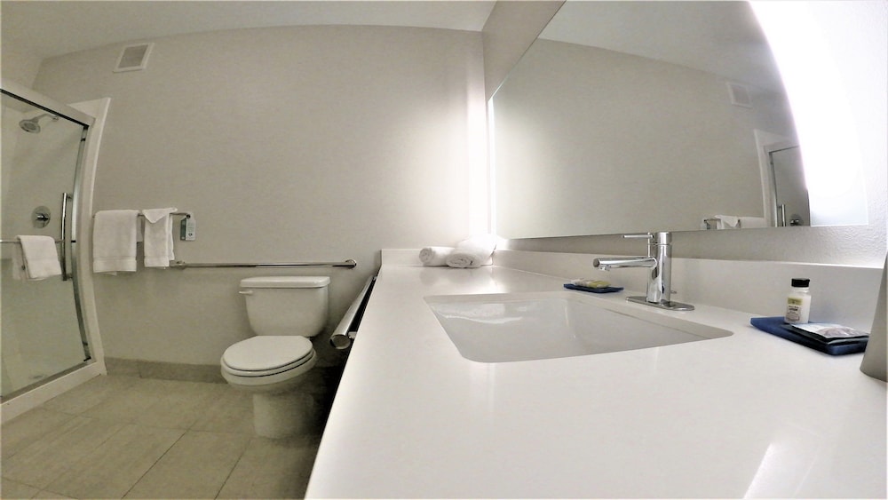 holiday inn express and suites hood river by ihg