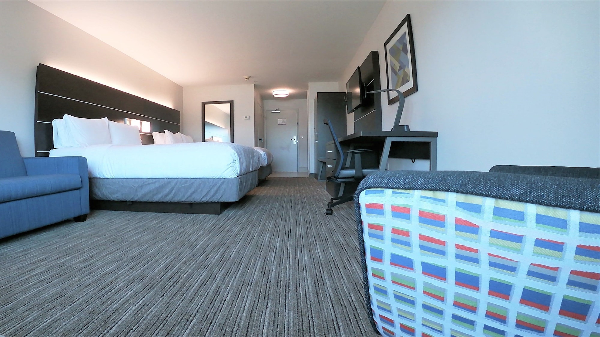 holiday inn express and suites hood river by ihg