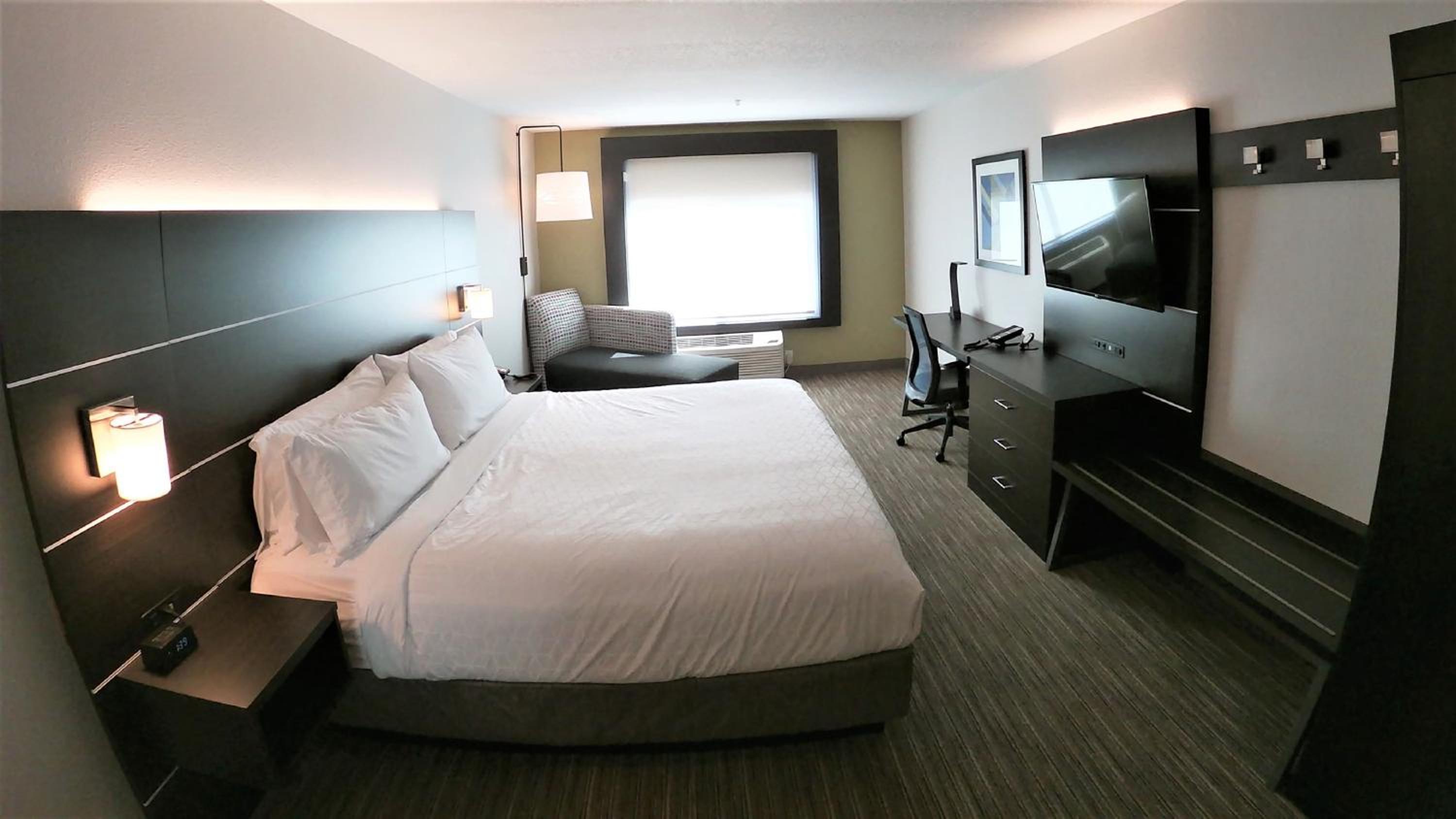 holiday inn express and suites hood river by ihg