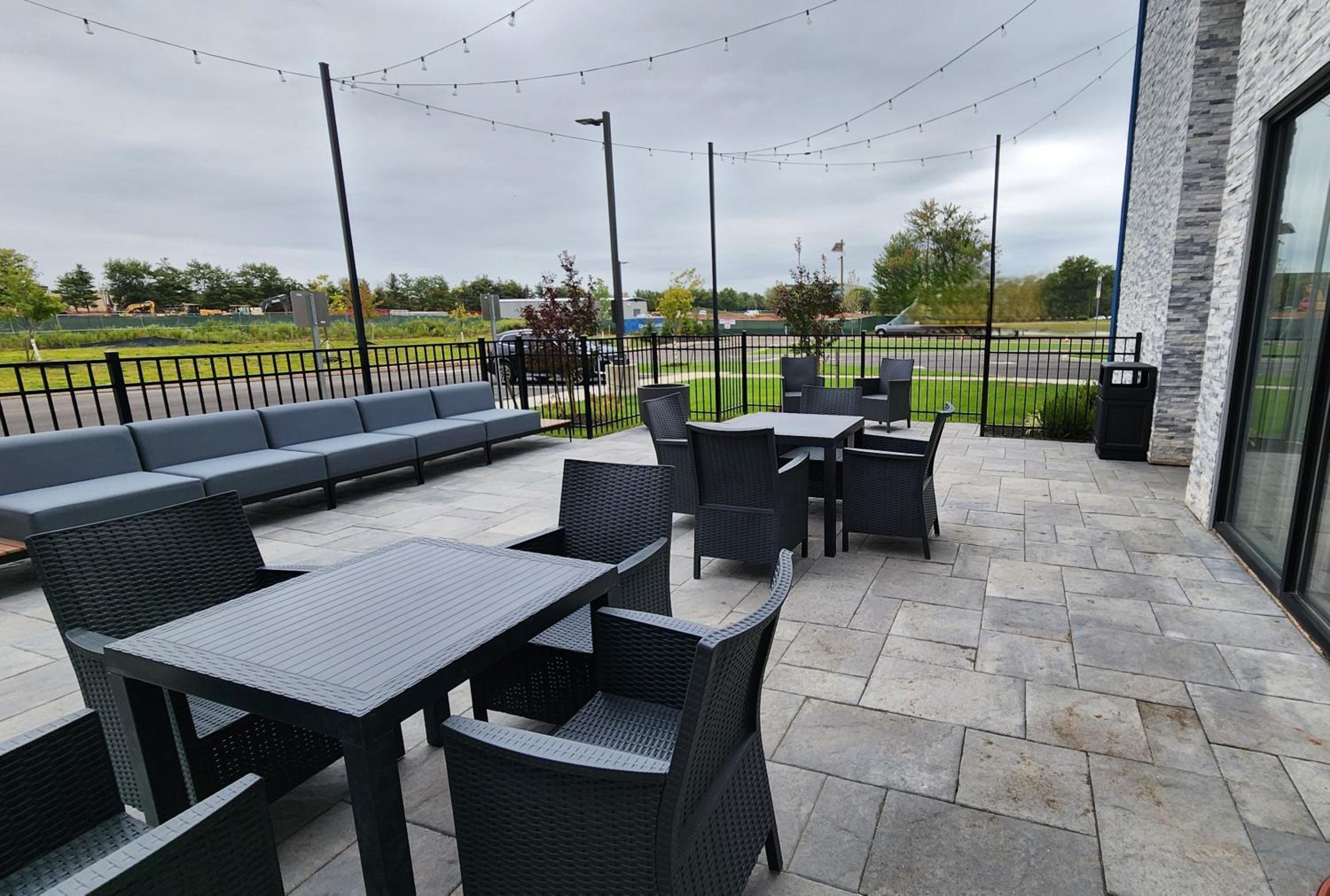 hampton inn and suites somerset