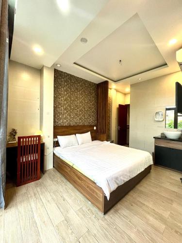 shine hotel hu