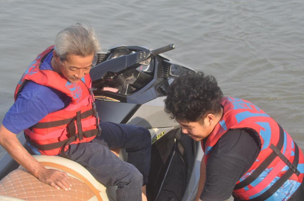 ayutthaya rive camp and yacht charter