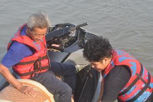 ayutthaya rive camp and yacht charter