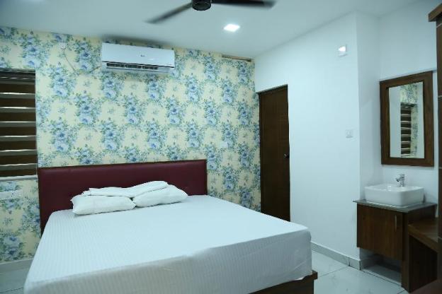 kurianplackal residency