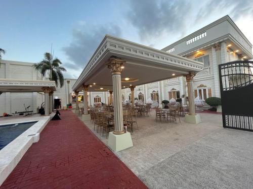 el palacio hotel and resort