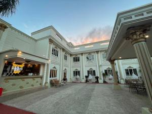 el palacio hotel and resort