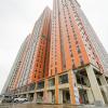 redliving apartemen transpark juanda frams properti tower jade with netflix
