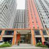 redliving apartemen transpark juanda frams properti tower jade with netflix