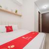 redliving apartemen transpark juanda frams properti tower jade with netflix