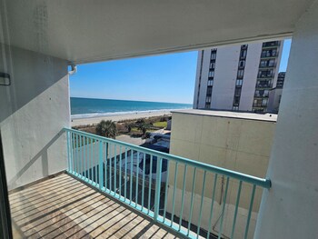 southern breeze ocean front hotel