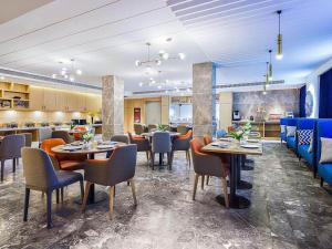 kyriad marvelous hotel weihai xingfumen weigao plaza