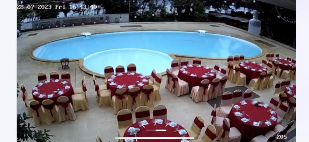 maxivic beach resort