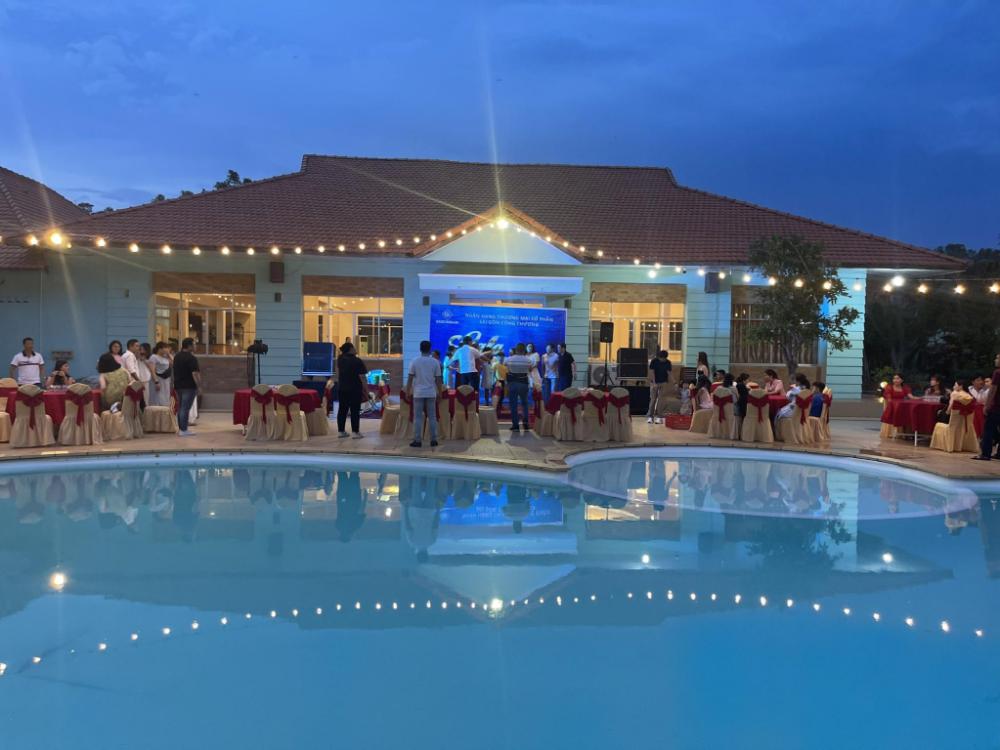 maxivic beach resort