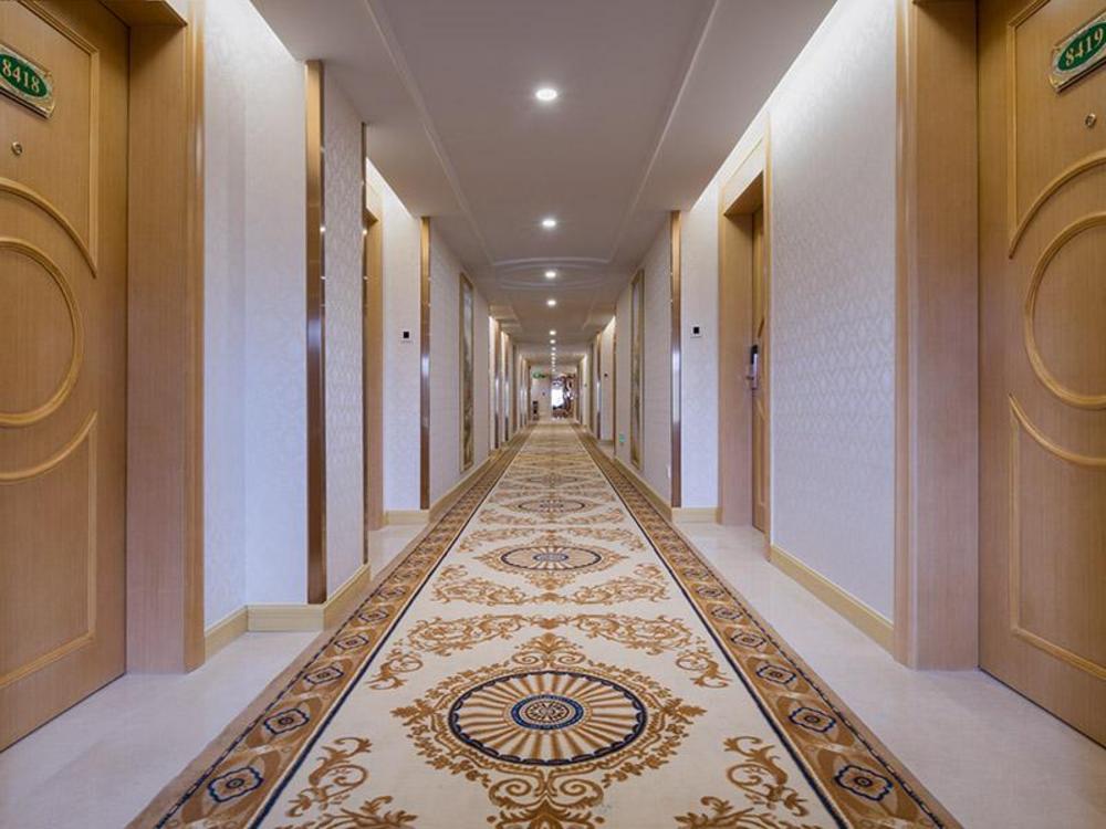 venna hotel shenzhen longgang longyuan metro station