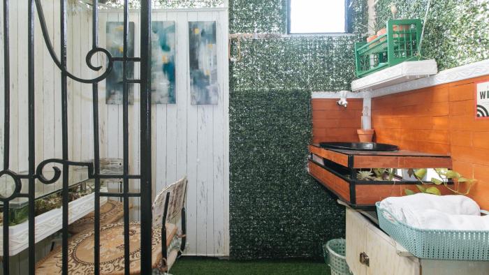 nearest hostel pasay city