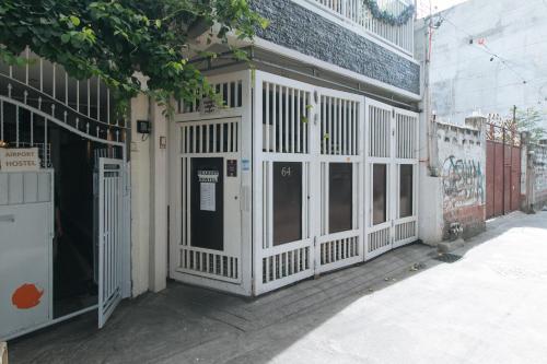 nearest hostel pasay city