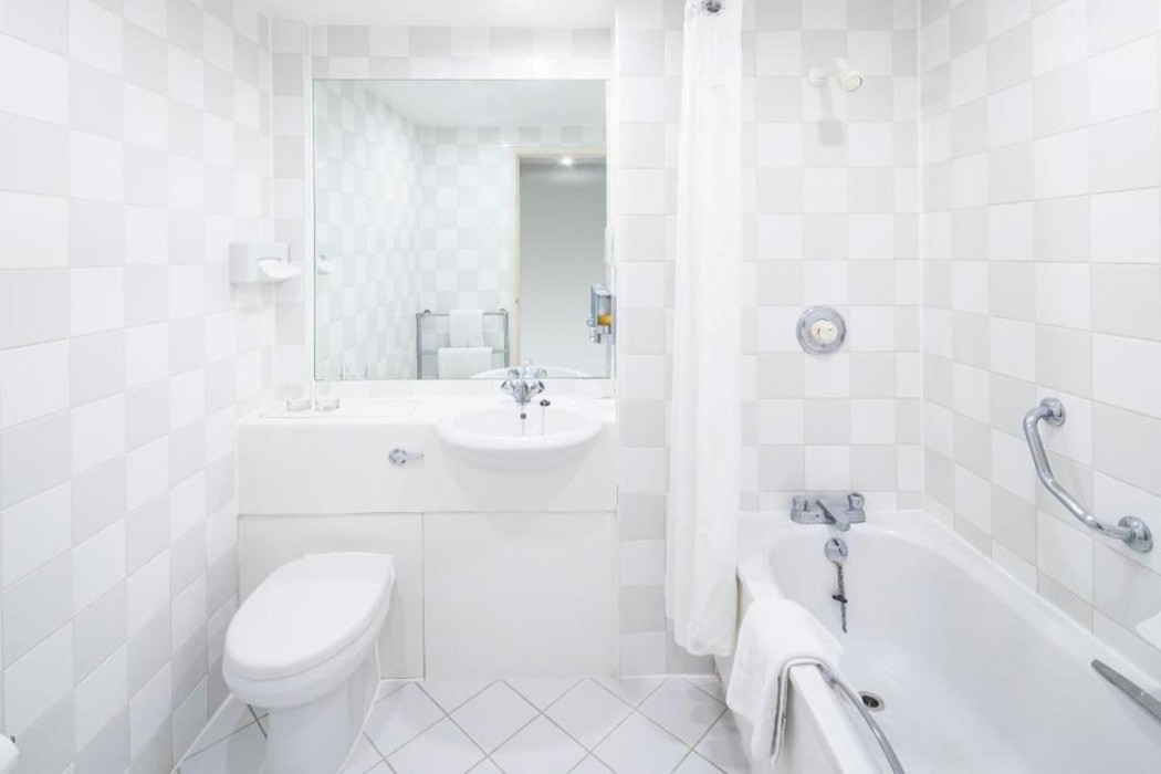 holiday inn hull marina by ihg