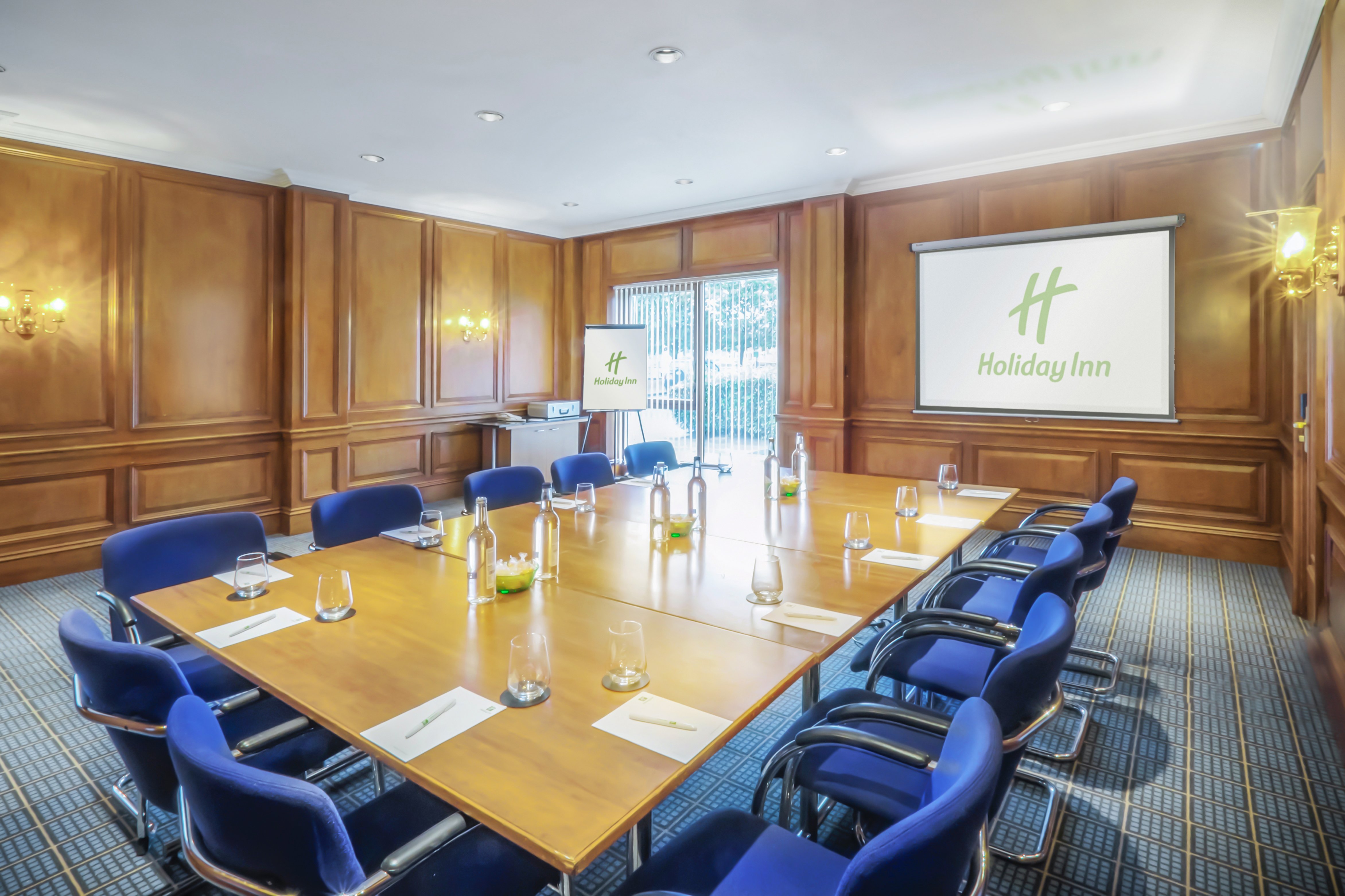 holiday inn hull marina by ihg