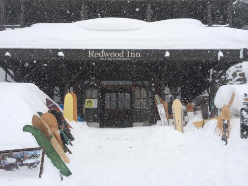 redwood inn
