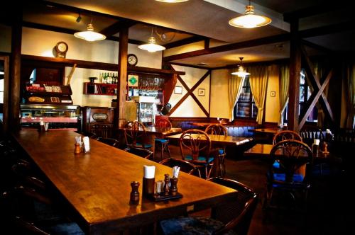 redwood inn