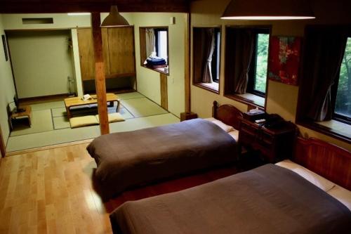 redwood inn