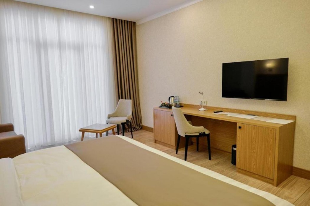 al anvar hotel
