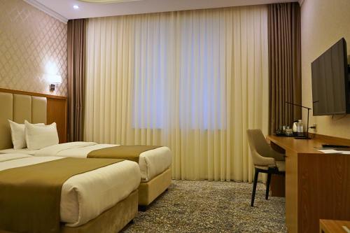 al anvar hotel