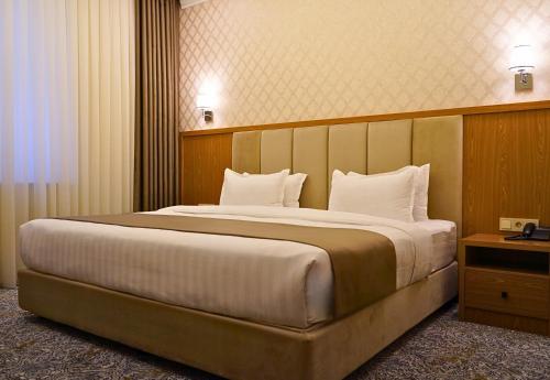 al anvar hotel