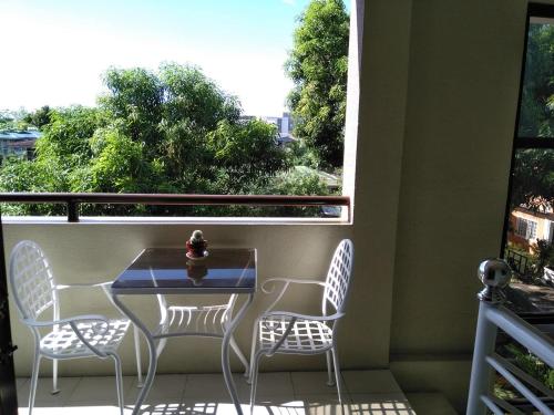 v f riton apartelle
