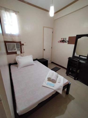 v f riton apartelle