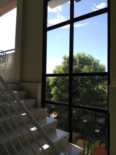 v f riton apartelle