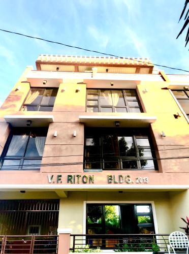 v f riton apartelle
