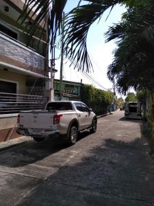 v f riton apartelle