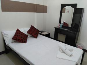 v f riton apartelle