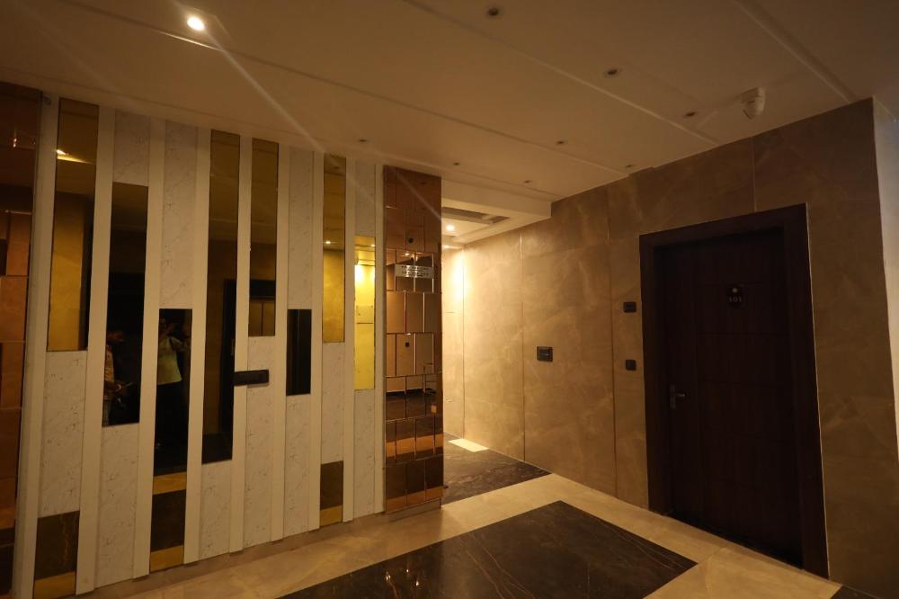 radha bihari nikunj inn and restaurant