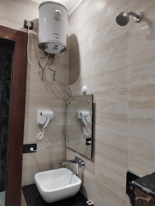 radha bihari nikunj inn and restaurant