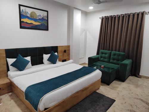 radha bihari nikunj inn and restaurant