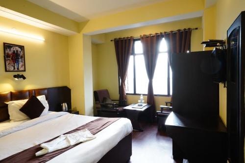 hotel siddhi vinayak regency