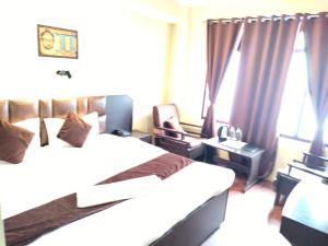 hotel siddhi vinayak regency