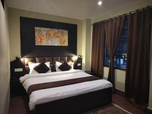 hotel siddhi vinayak regency