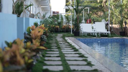 whiteflower resort morgim