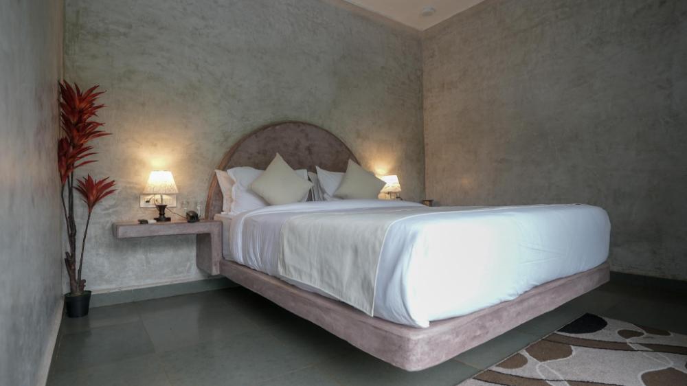whiteflower resort morgim