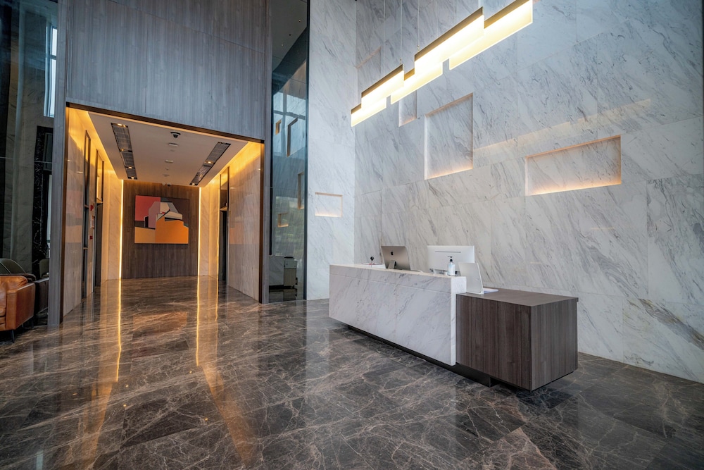 f town fangtang hotel shenzhen longgang tianan digital city huanggekeng subway station